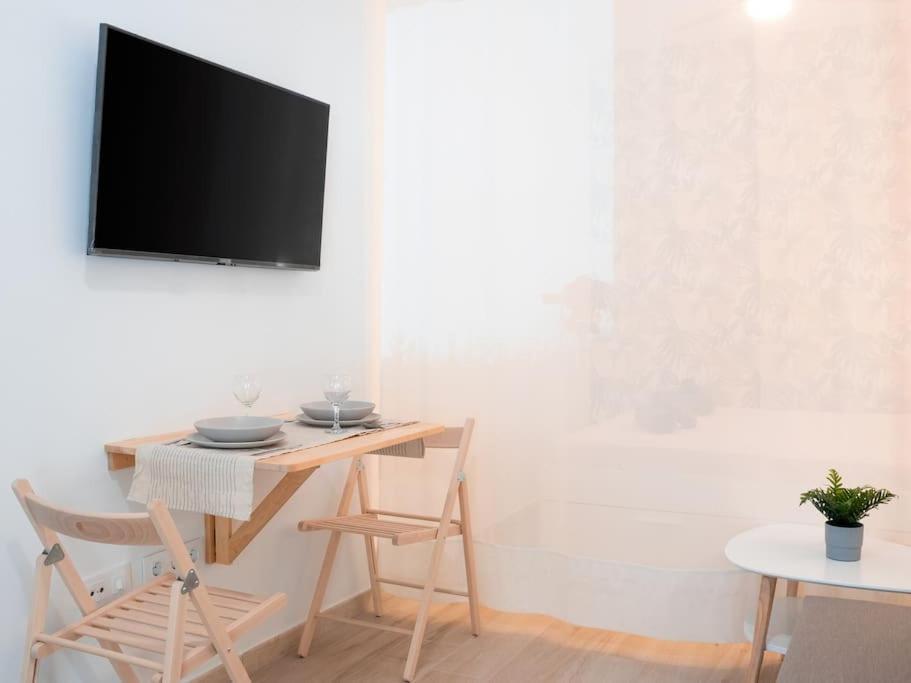 Acogedor Estudio En Triana Con Jacuzzi Y Wifi إشبيلية المظهر الخارجي الصورة