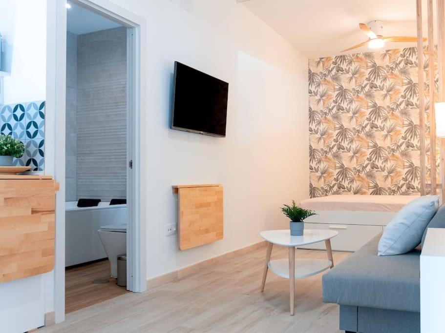Acogedor Estudio En Triana Con Jacuzzi Y Wifi إشبيلية المظهر الخارجي الصورة