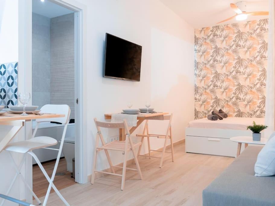 Acogedor Estudio En Triana Con Jacuzzi Y Wifi إشبيلية المظهر الخارجي الصورة