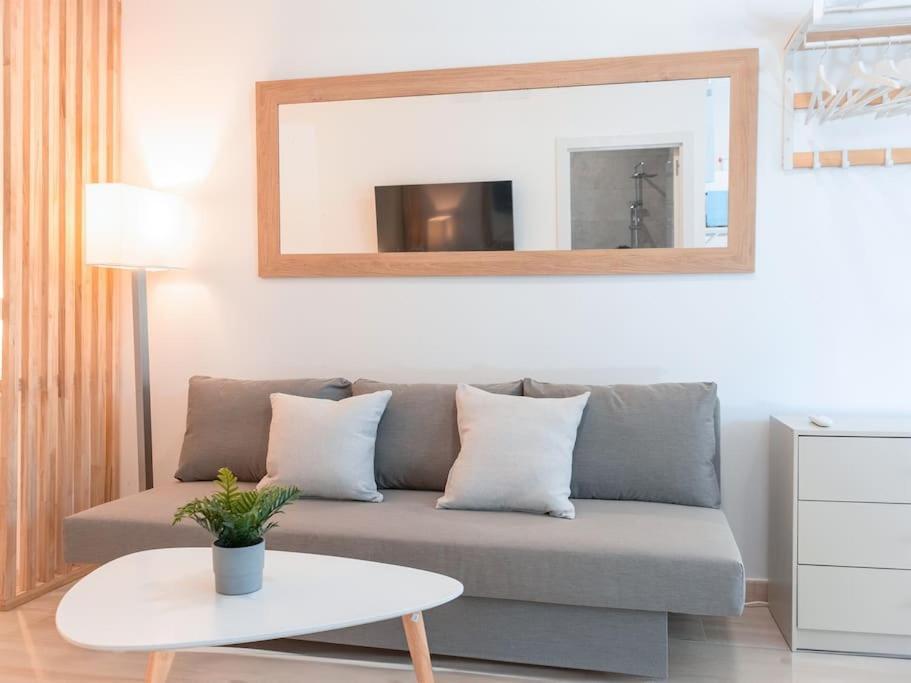 Acogedor Estudio En Triana Con Jacuzzi Y Wifi إشبيلية المظهر الخارجي الصورة